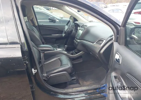 2018 Dodge Journey Crossroad z USA, uszkodzony, nr VIN 3C4PDCGB6JT274321